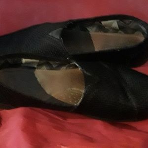 Bobs adorable black shoes